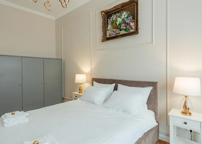 Old Town Square * Cluj-Napoca